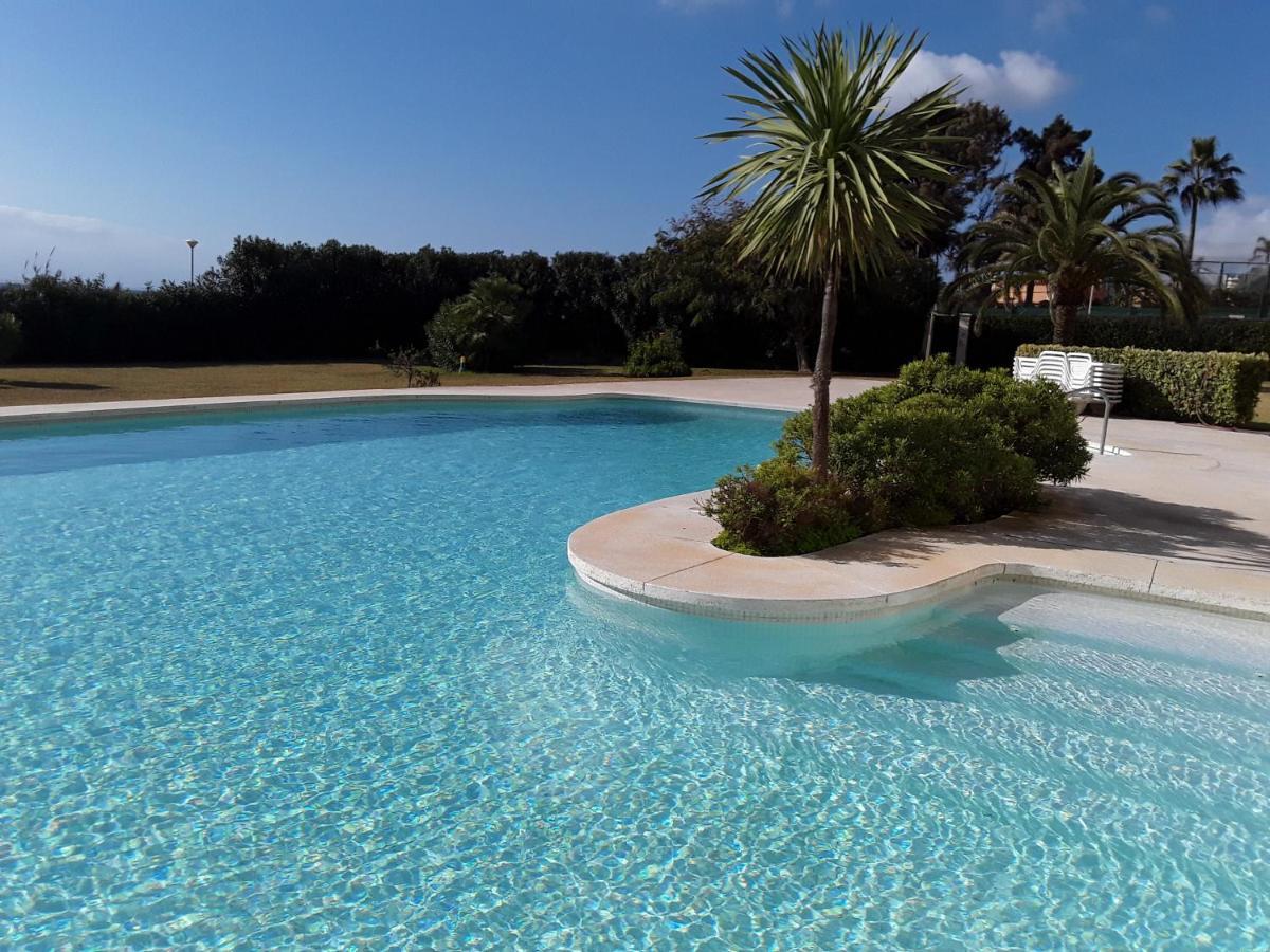 Beachfront Neptuno I, Complex,Views,Pool,Garden, Elviria Marbella Luaran gambar