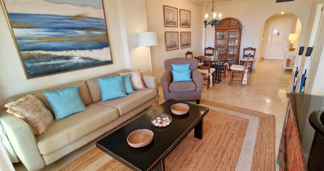 Beachfront Neptuno I, Complex,Views,Pool,Garden, Elviria Marbella Luaran gambar