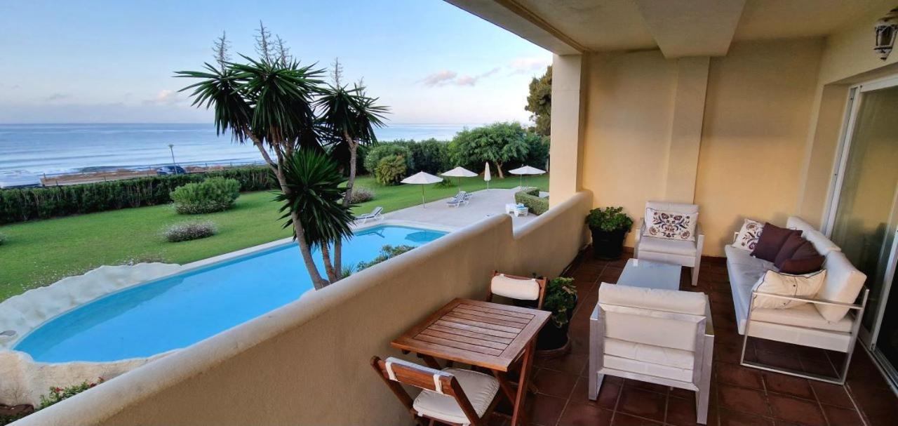 Beachfront Neptuno I, Complex,Views,Pool,Garden, Elviria Marbella Luaran gambar