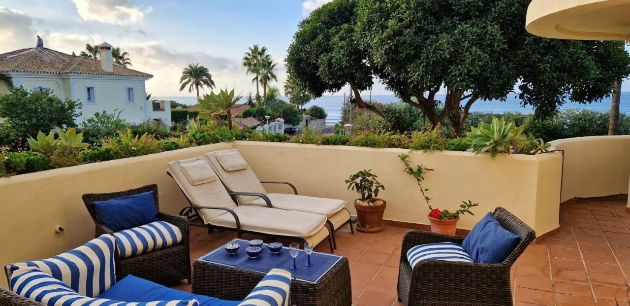 Beachfront Neptuno I, Complex,Views,Pool,Garden, Elviria Marbella Luaran gambar